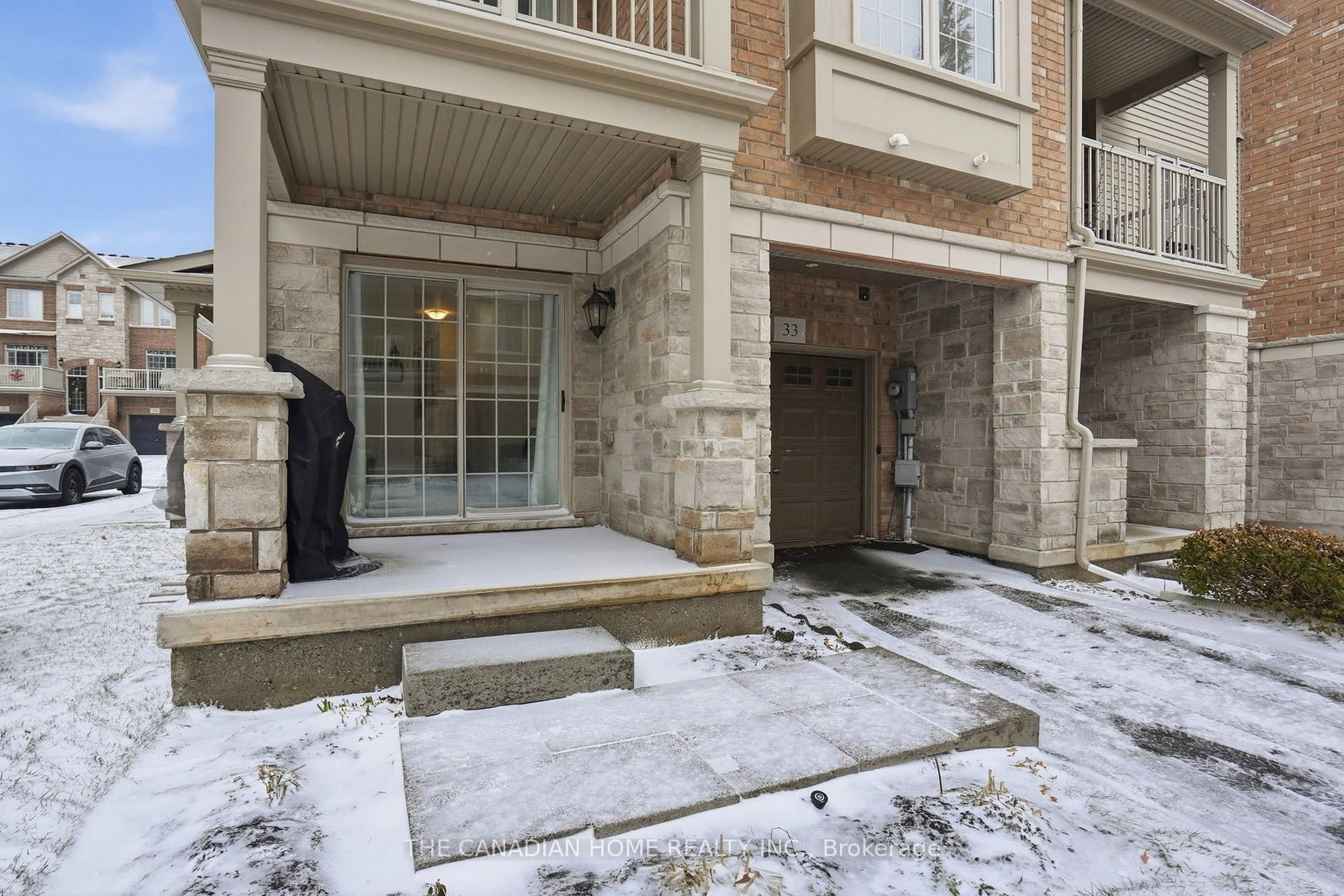 Townhouse for sale at 33-257 Parkside Drive, Hamilton, Ontario, L8B 0W5 - Waterdown - MLS: X12881278