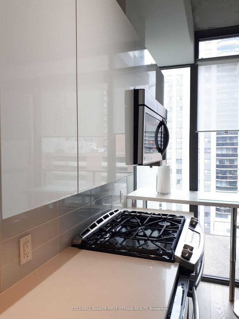 1008 - 224 Lyon St N, Ottawa, K1R 0C1 | Image 3