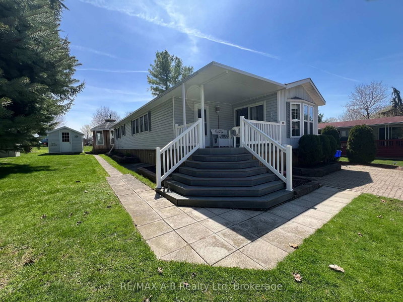 316489 31st Line photo 4
