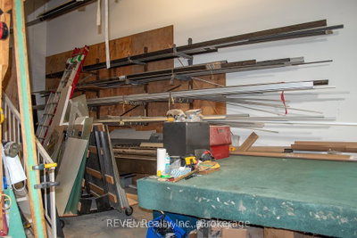 4564 Montrose Road — photo 4