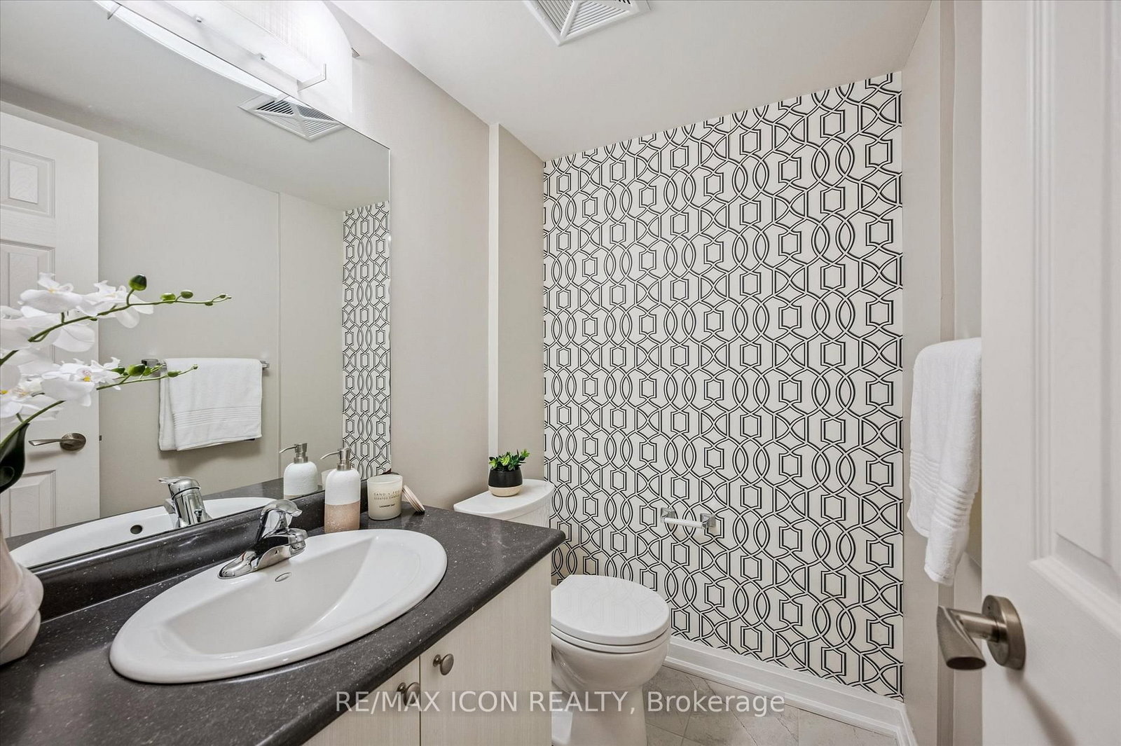 350 Fisher Mills Road, Unit 17 - Photo 10