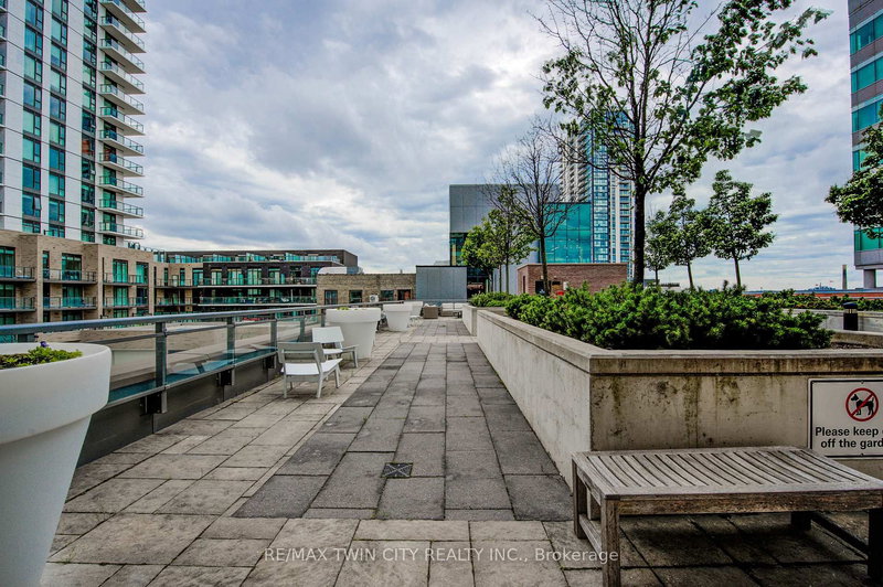 112 - 85 Duke St W, Kitchener, N2H 0B7 | Image 2