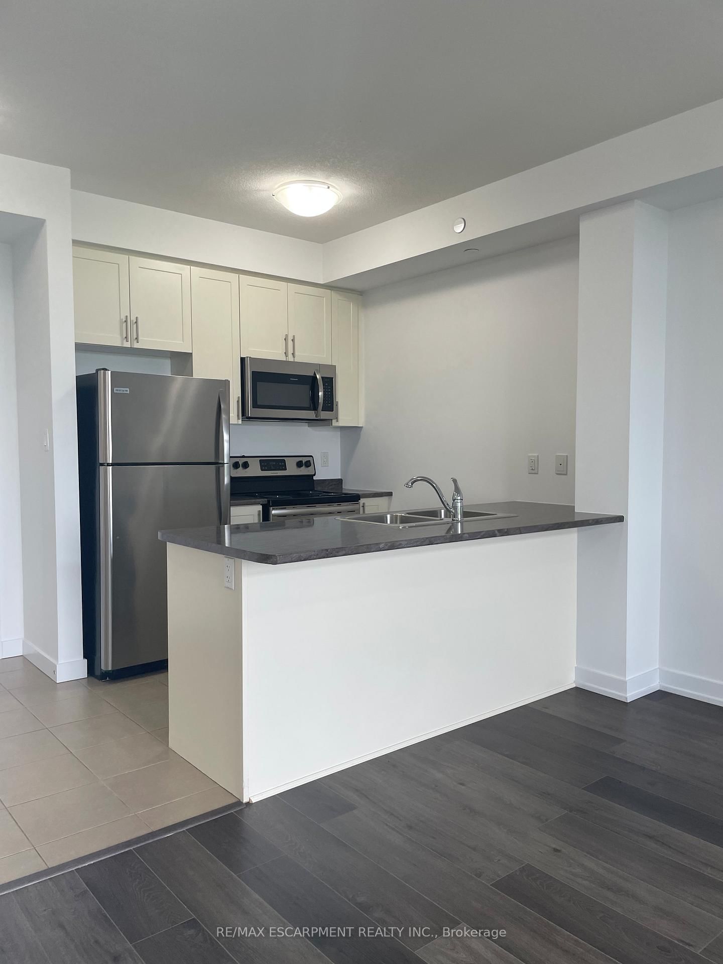 101 Shoreview Place, Unit 107 - Photo 10