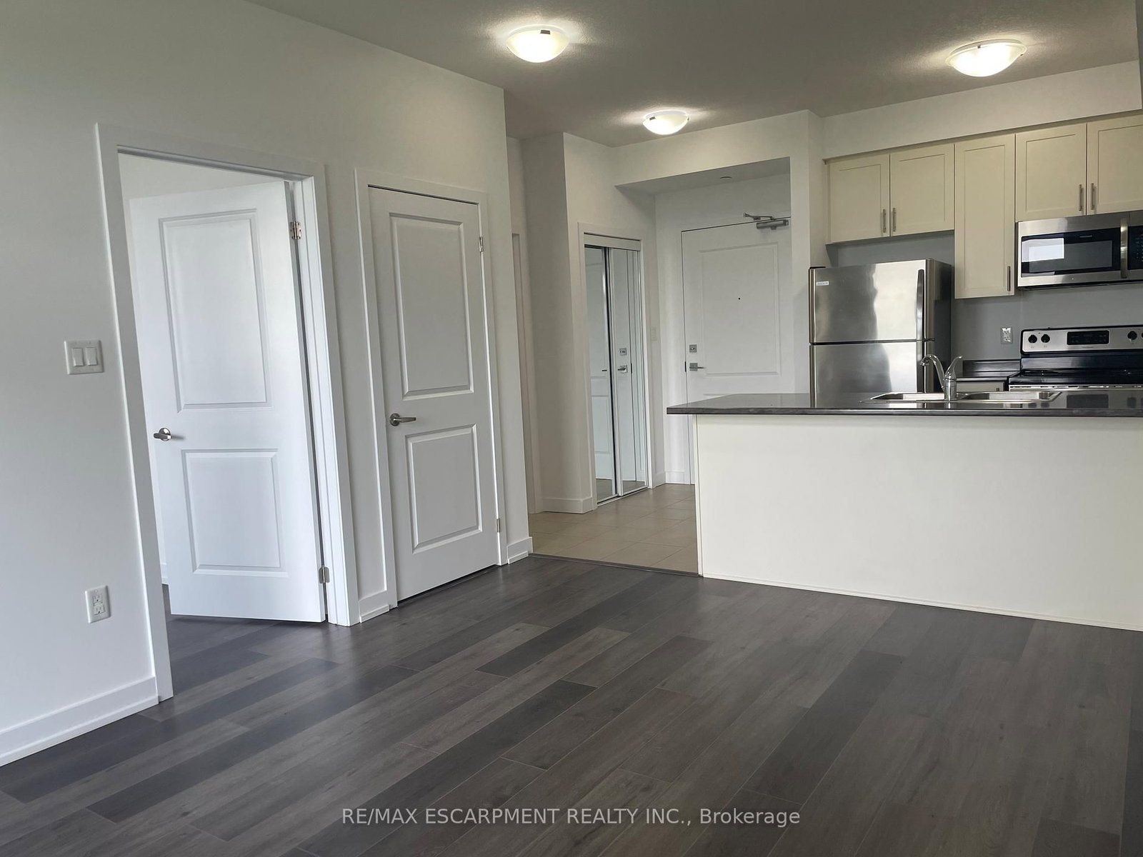 101 Shoreview Place, Unit 107 - Photo 5