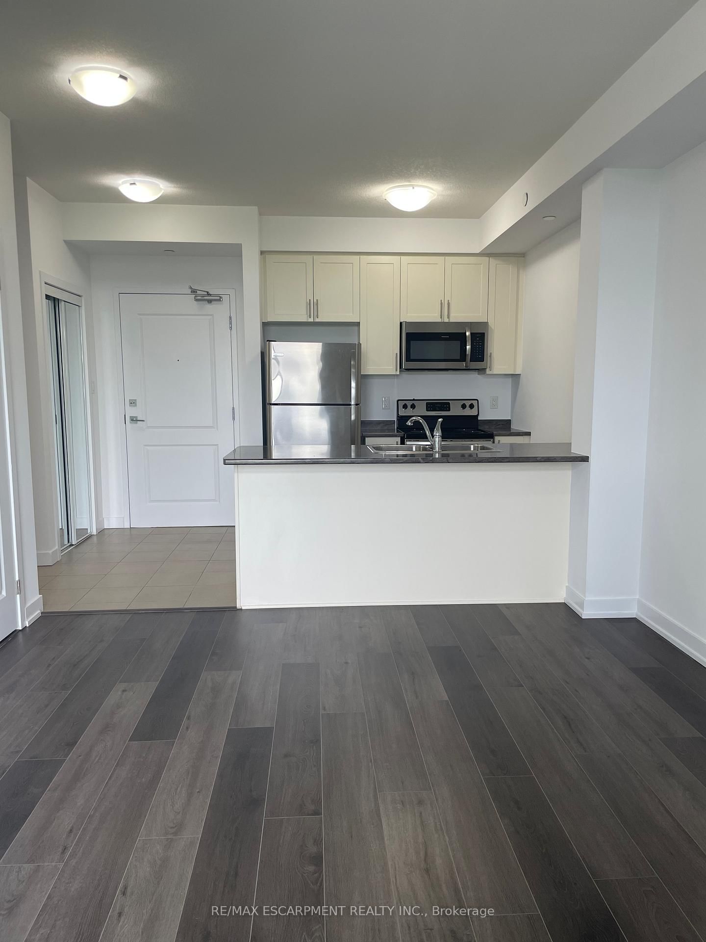 101 Shoreview Place, Unit 107 - Photo 8