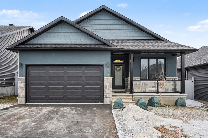 home for sale on 855 Reaume Street