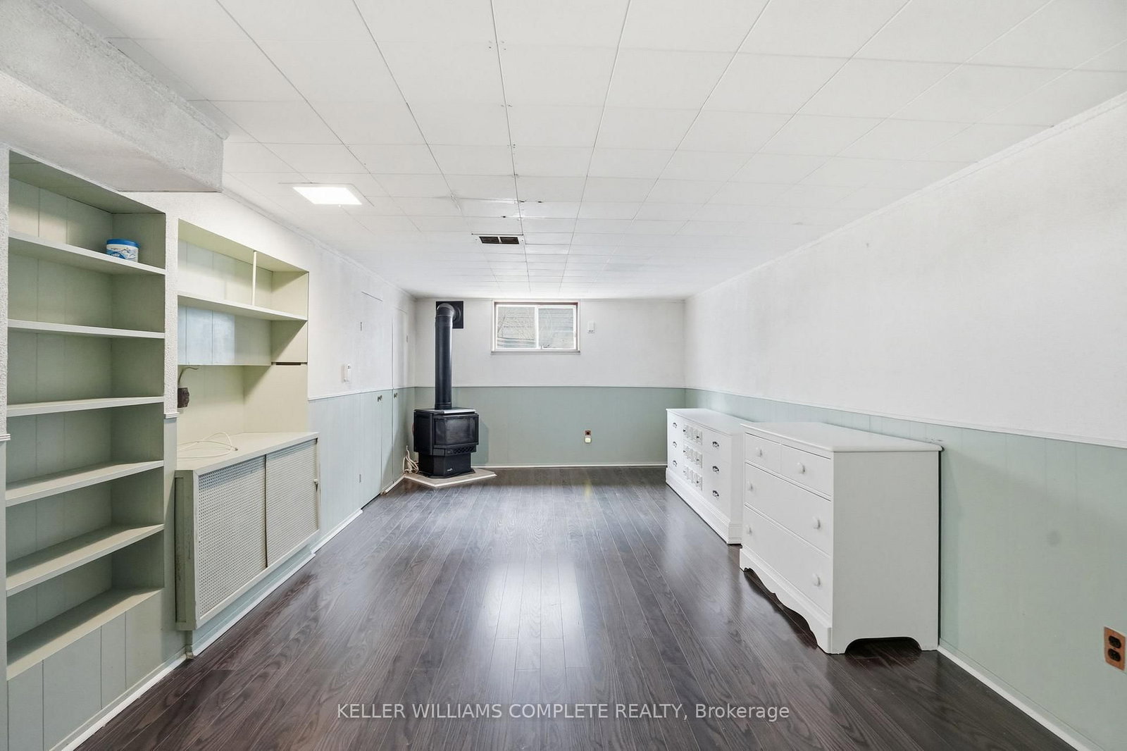 Detached House for sale at 7 West 1st Street, Hamilton, Ontario, L9C 3B5 - Bonnington - MLS: X12882018