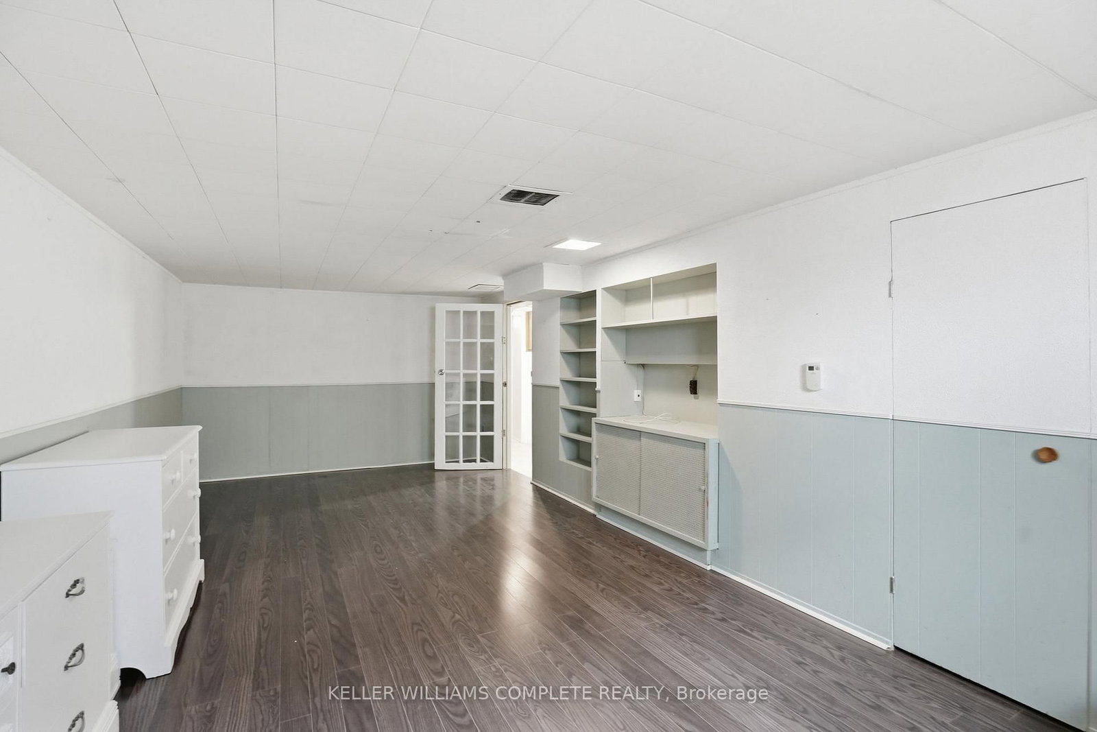 Detached House for sale at 7 West 1st Street, Hamilton, Ontario, L9C 3B5 - Bonnington - MLS: X12882018