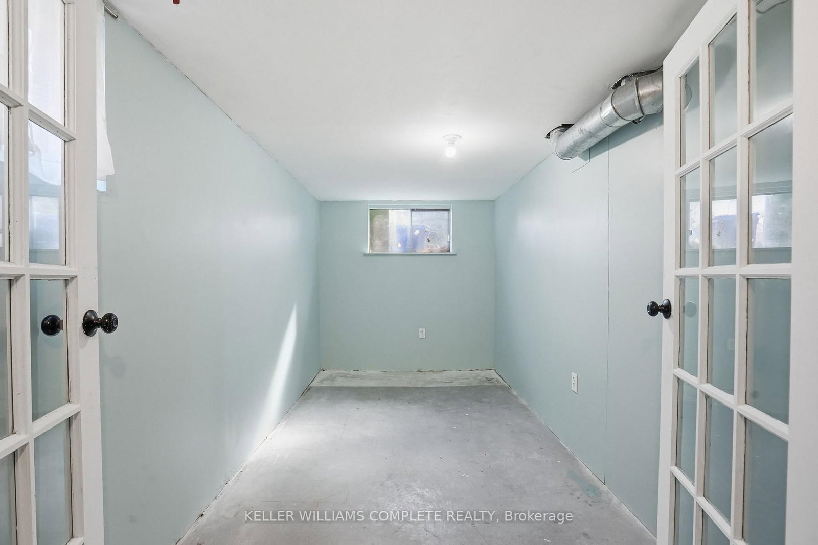 Detached House for sale at 7 West 1st Street, Hamilton, Ontario, L9C 3B5 - Bonnington - MLS: X12882018