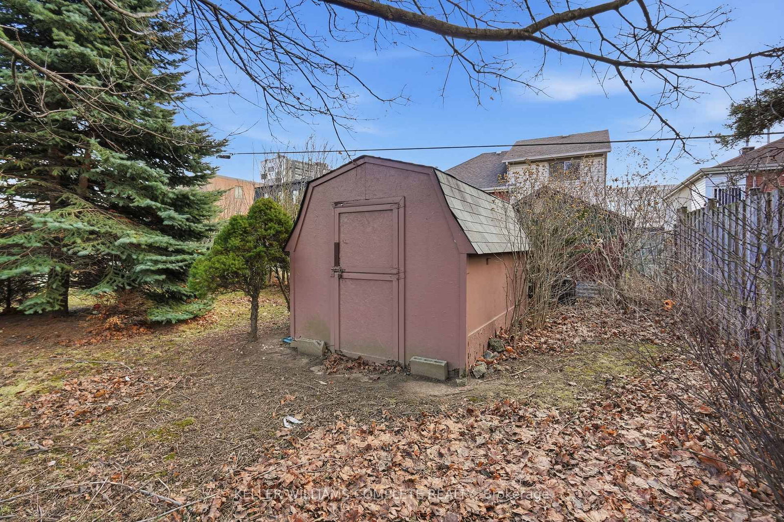 Detached House for sale at 7 West 1st Street, Hamilton, Ontario, L9C 3B5 - Bonnington - MLS: X12882018