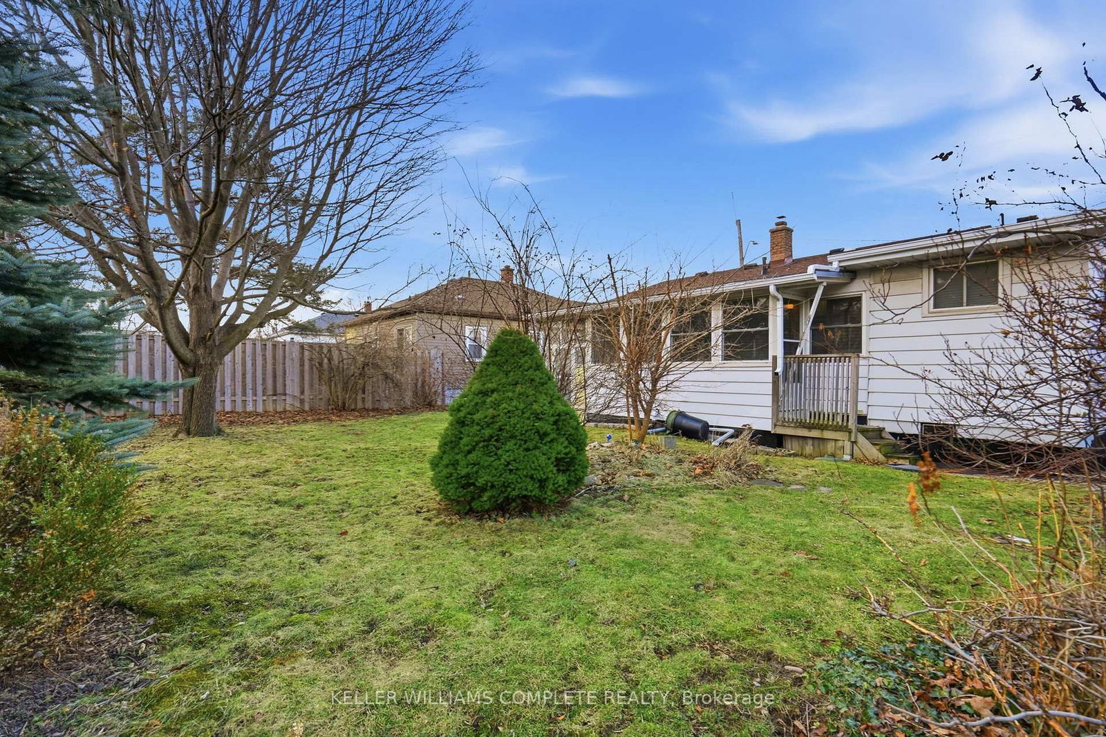 Detached House for sale at 7 West 1st Street, Hamilton, Ontario, L9C 3B5 - Bonnington - MLS: X12882018