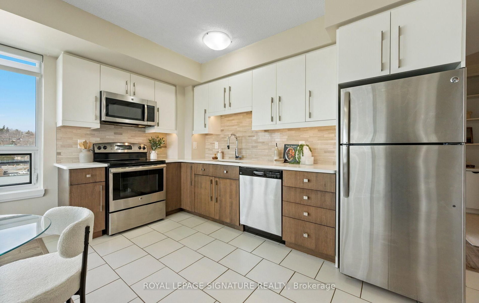 53 Arthur Street S, Unit 706 - Photo 10