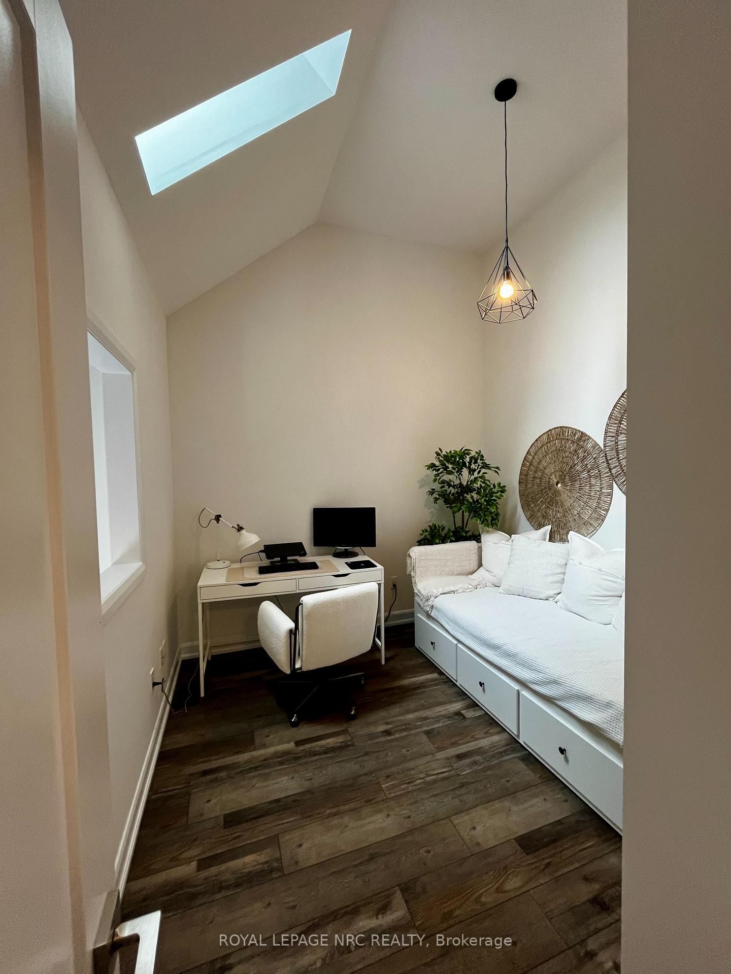 405 Merritt Street, Unit 12 - Photo 10