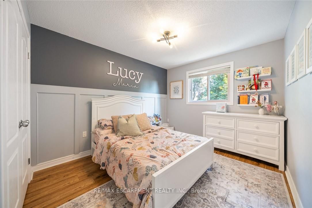 Townhouse for sale at 4-10 Liddycoat Lane, Hamilton, Ontario, L9G 0A7 - Ancaster - MLS: X12882648