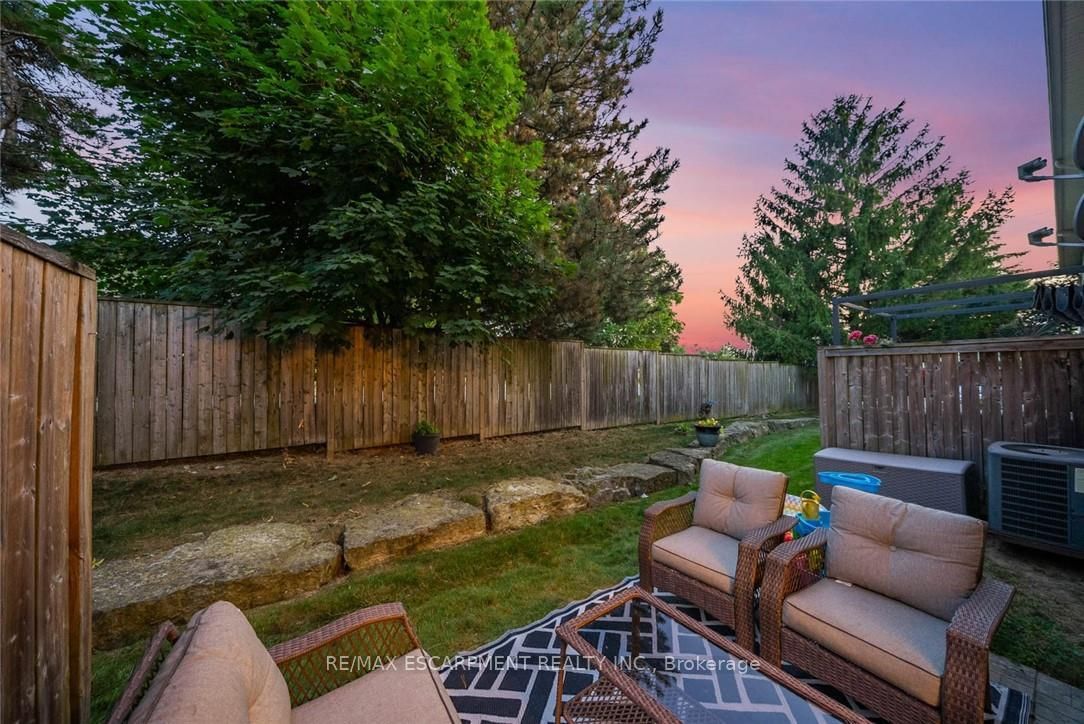 Townhouse for sale at 4-10 Liddycoat Lane, Hamilton, Ontario, L9G 0A7 - Ancaster - MLS: X12882648