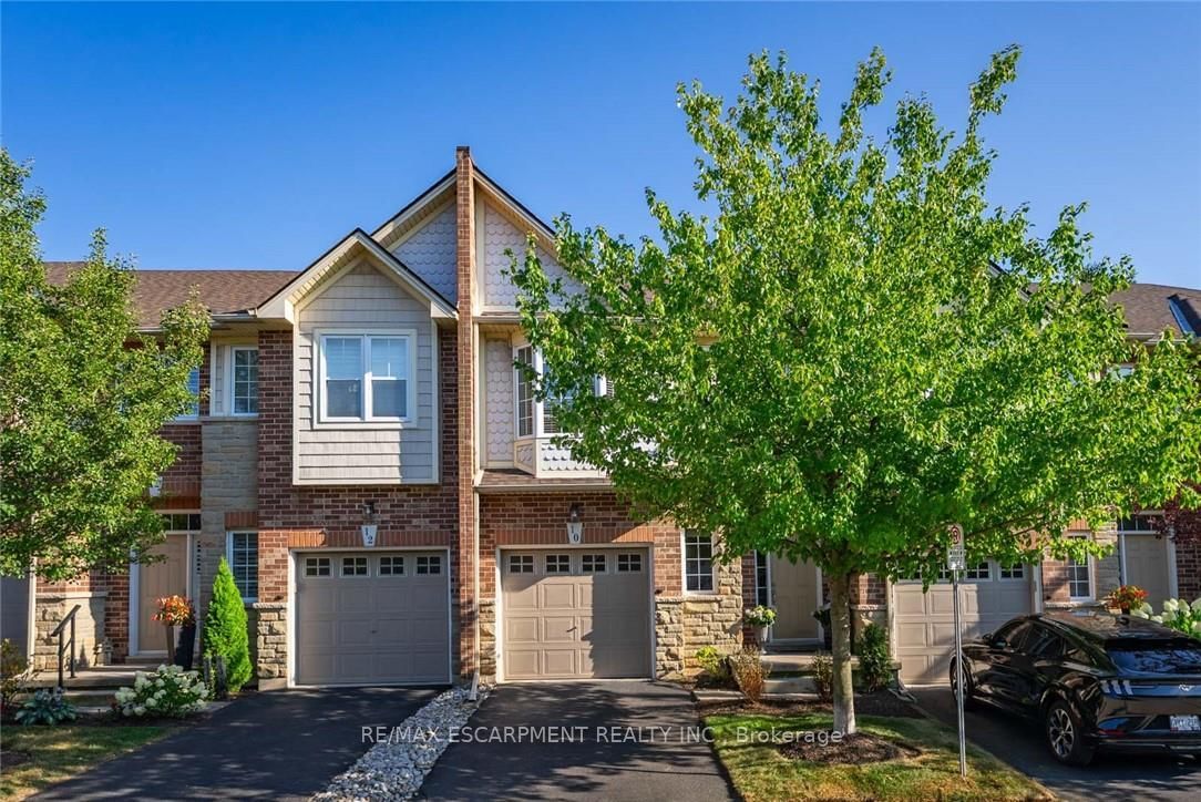 Townhouse for sale at 4-10 Liddycoat Lane, Hamilton, Ontario, L9G 0A7 - Ancaster - MLS: X12882648