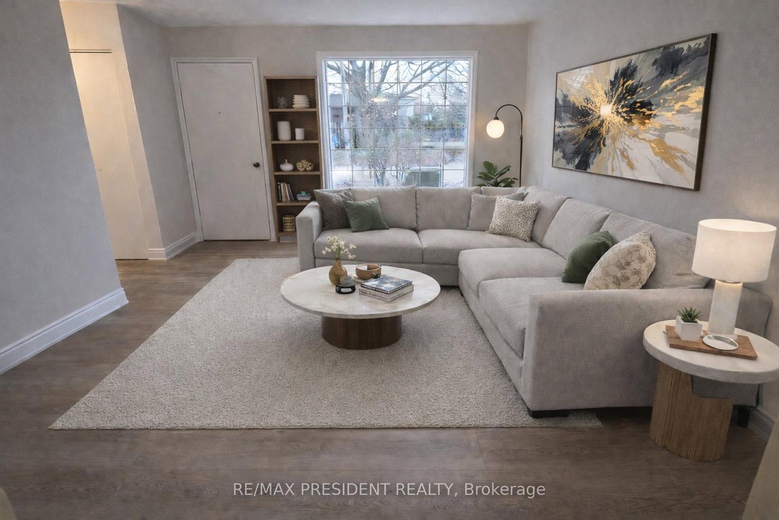 560 Brookhaven Crescent, Unit B - Photo 9