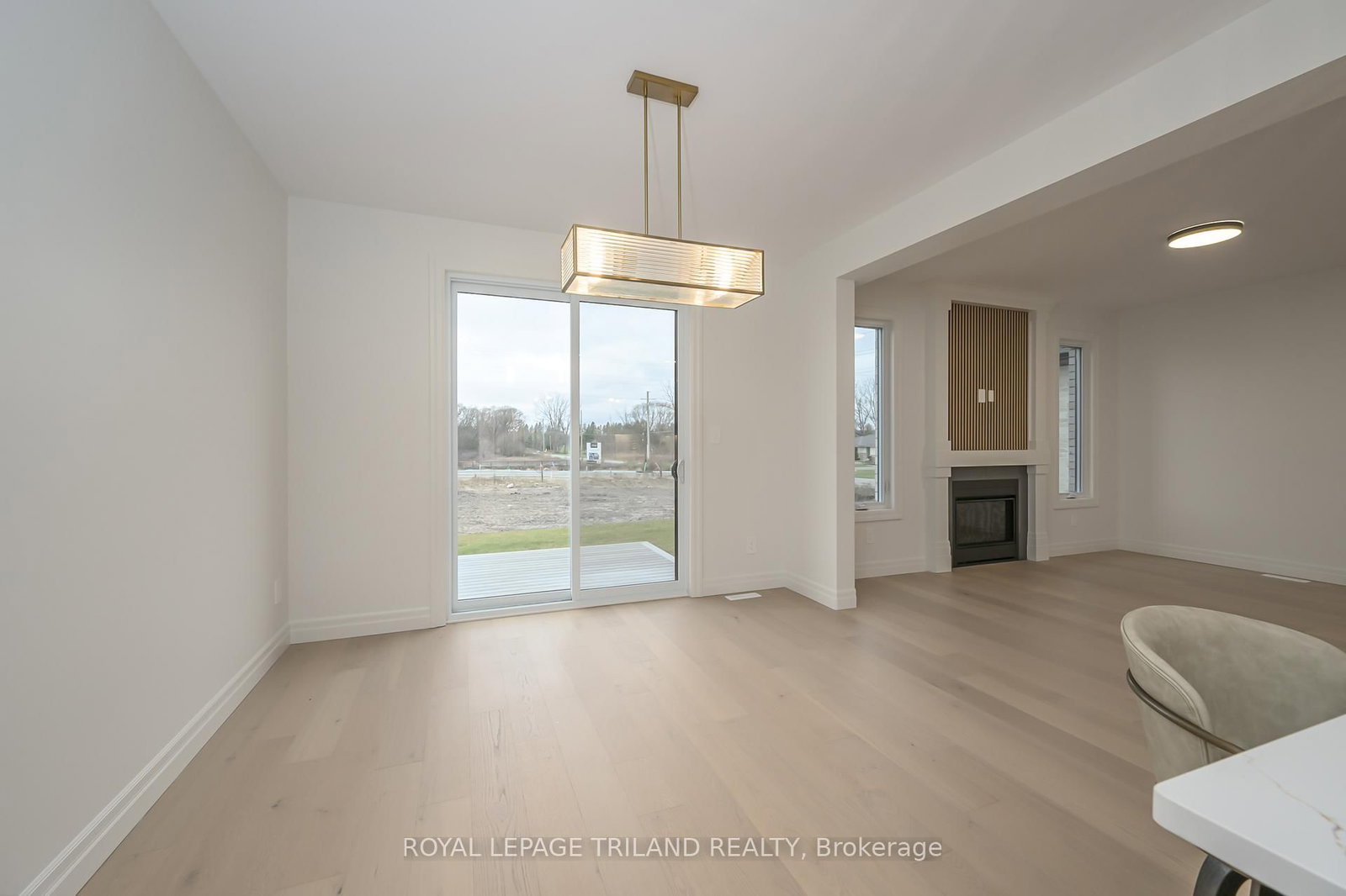 4211 LIBERTY Crossing • London South, ON photo 14