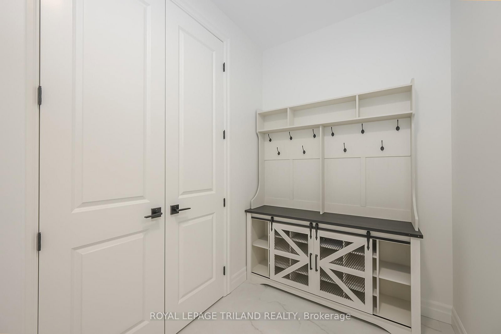 4211 LIBERTY Crossing • London South, ON photo 17
