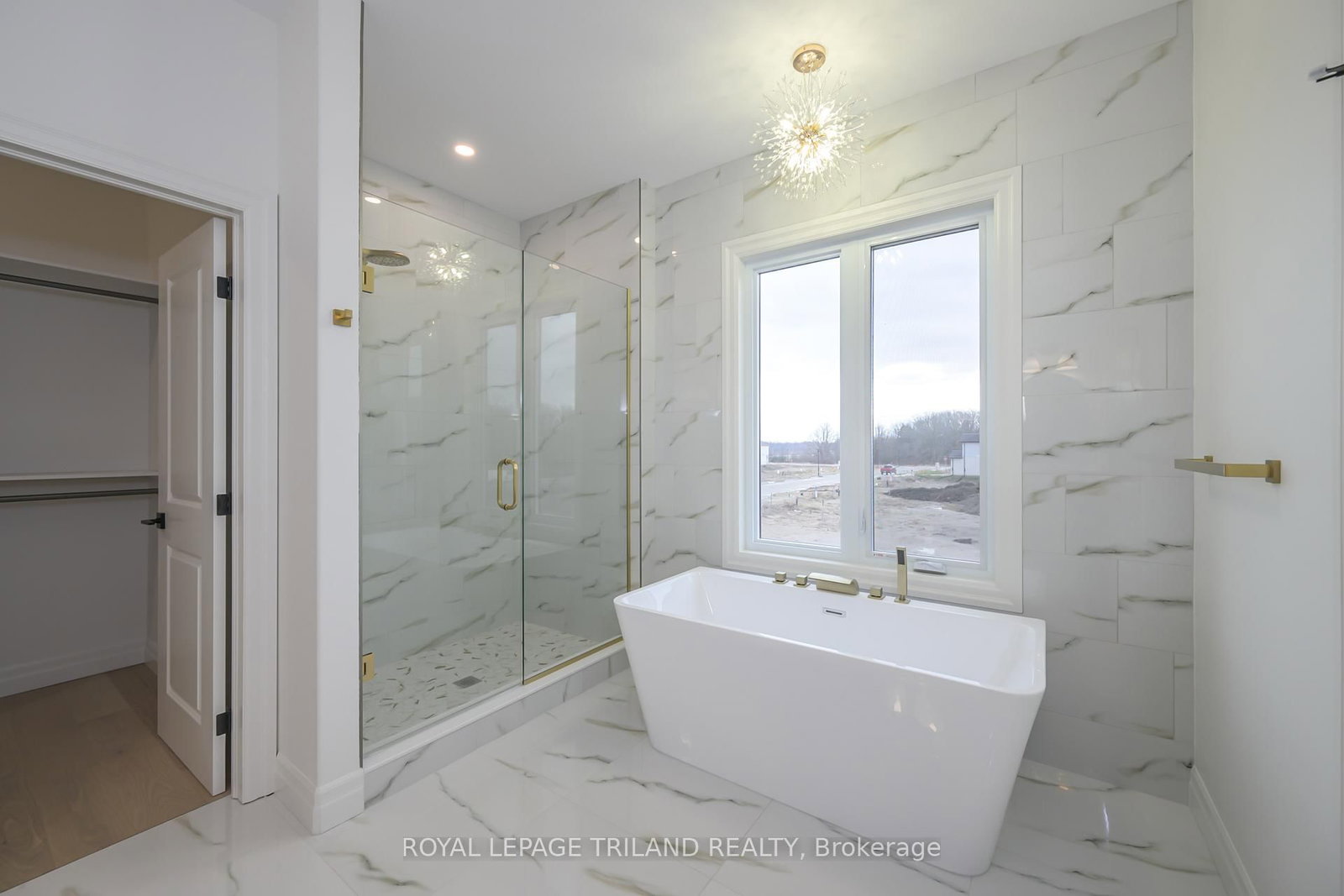 4211 LIBERTY Crossing • London South, ON photo 23