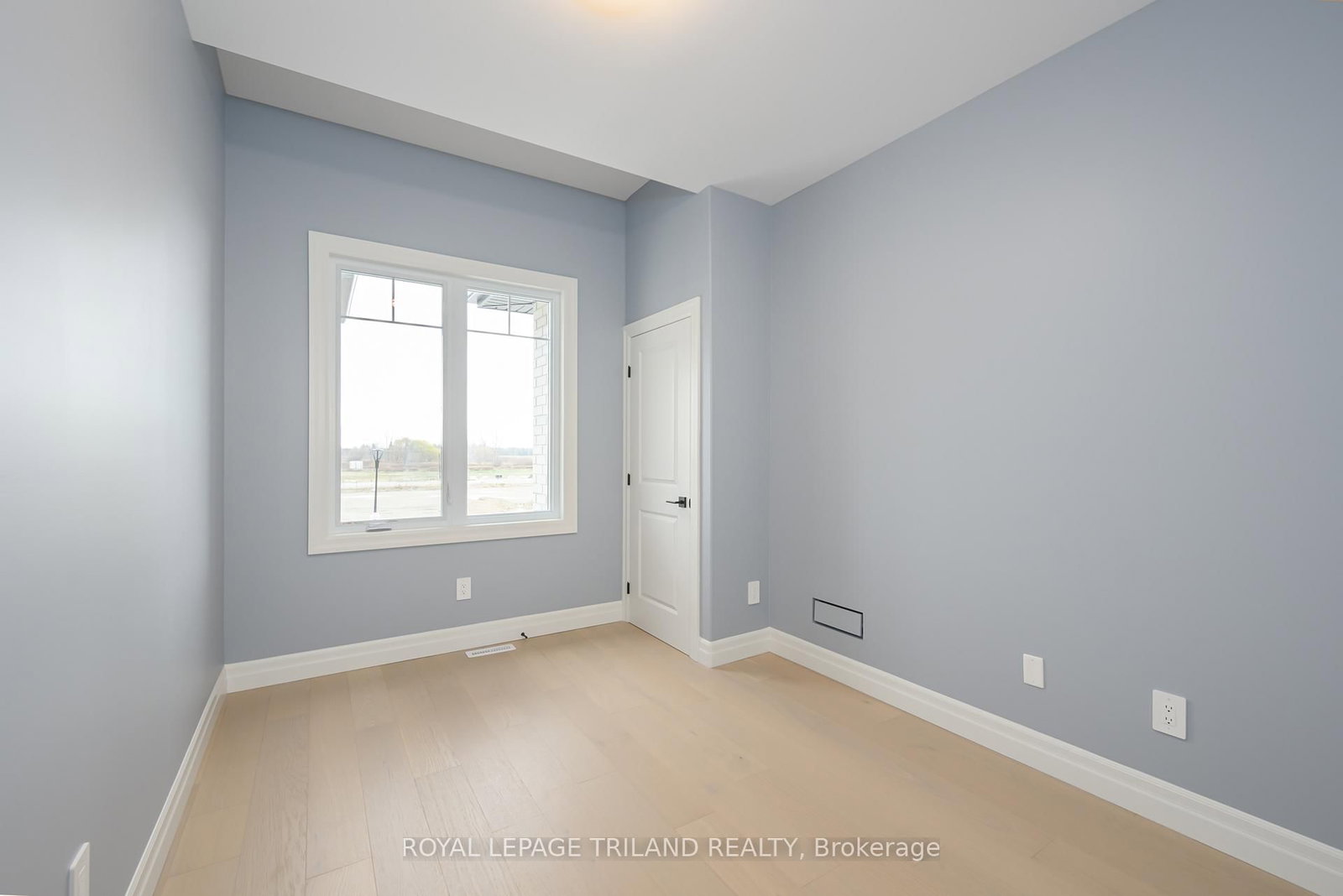 4211 LIBERTY Crossing • London South, ON photo 29