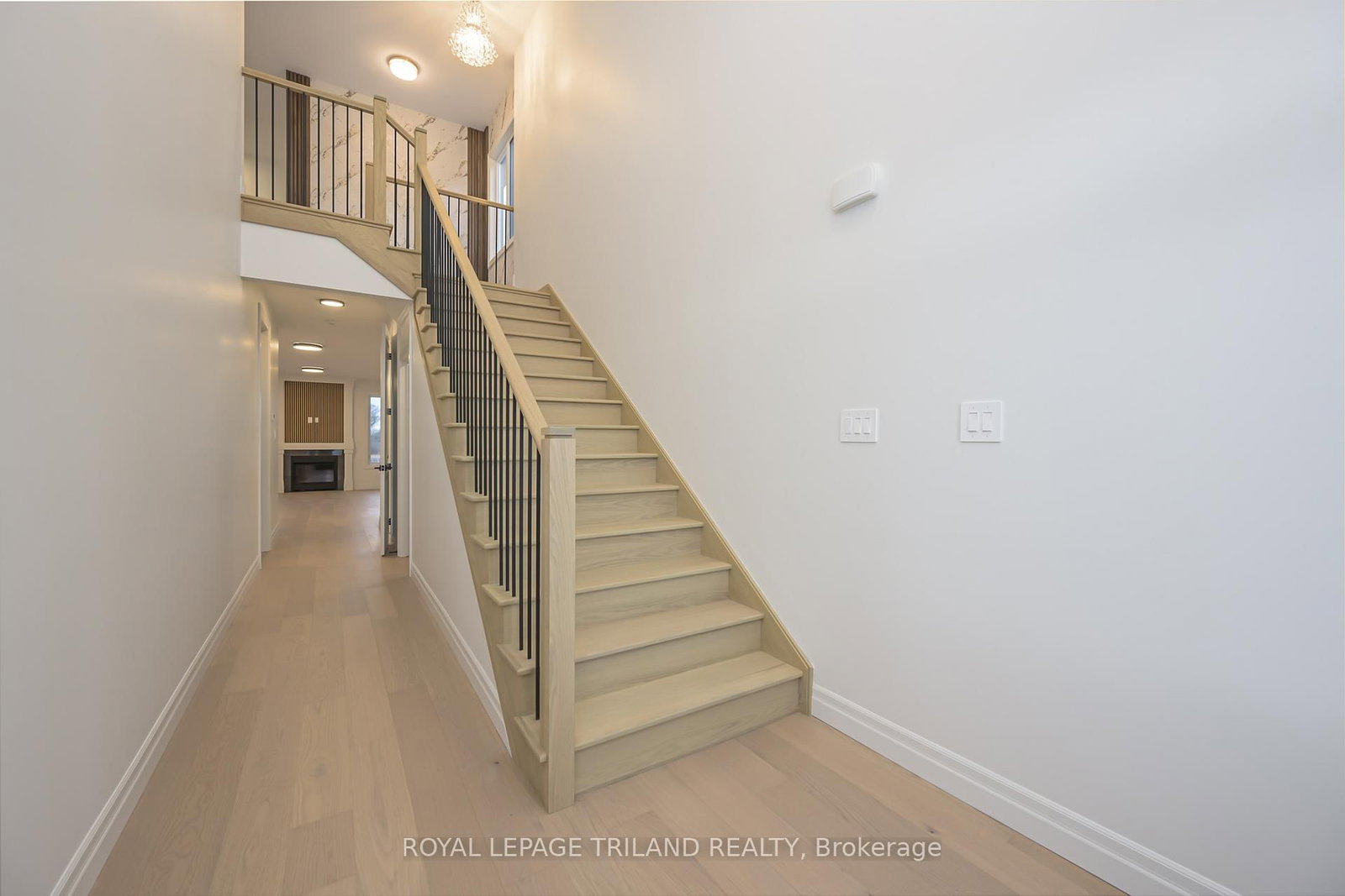 4211 LIBERTY Crossing • London South, ON photo 34
