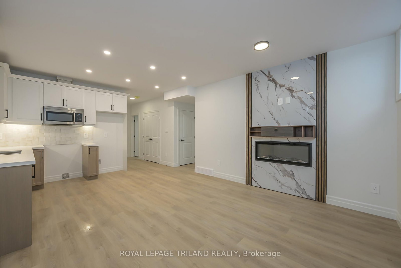 4211 LIBERTY Crossing • London South, ON photo 39