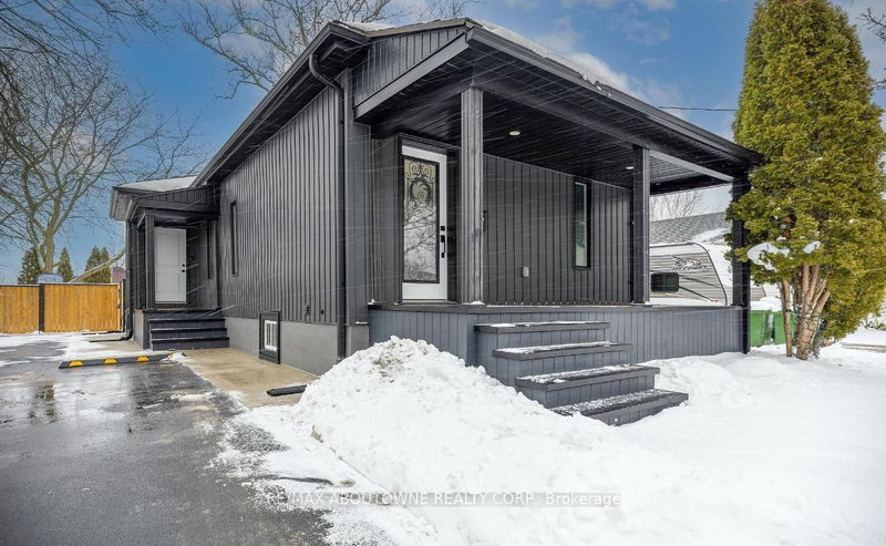 3 Mary St E, St. Thomas, N5R 2V7 | Image 2