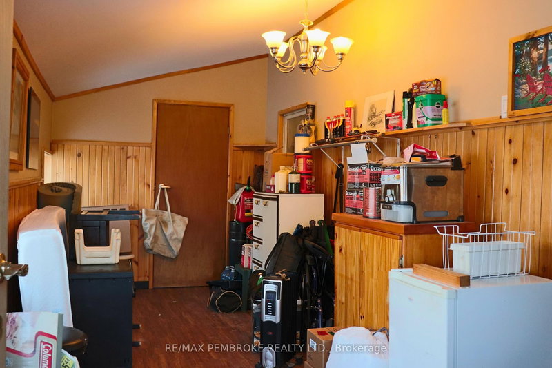 69 Pinehurst Estates, Petawawa, K8H 2H2 | Image 3