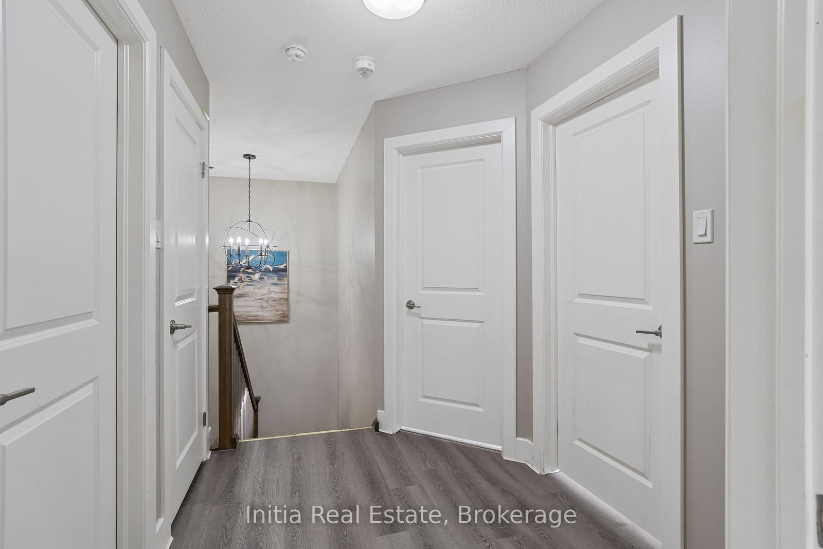 Detached House for sale at 25 Queensway Drive, Strathroy-Caradoc, Ontario, N7G 4M2 - SE - MLS: X12883010