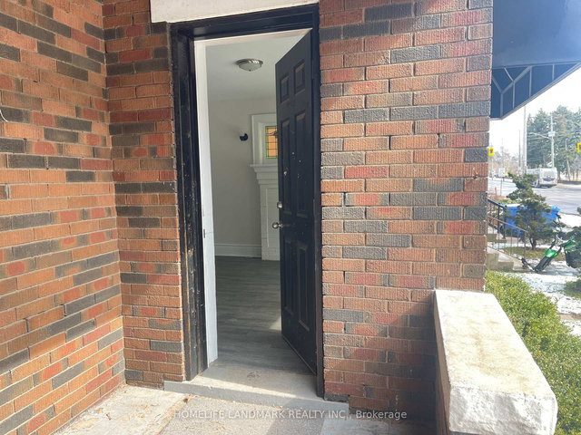 1 - 987 Main Street E