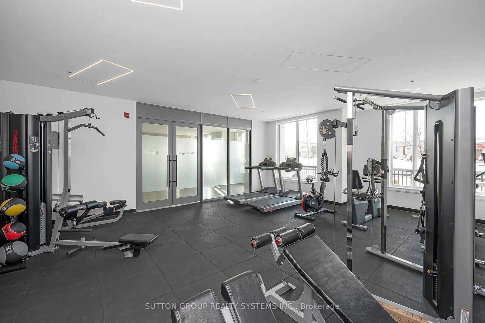 Condo for lease at 212-121 Highway 8, Hamilton, Ontario, L8G 0A3 - Stoney Creek - MLS: X12883250