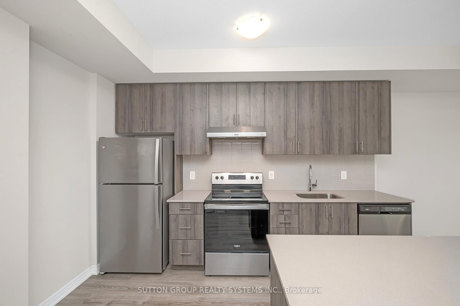 Condo for lease at 212-121 Highway 8, Hamilton, Ontario, L8G 0A3 - Stoney Creek - MLS: X12883250