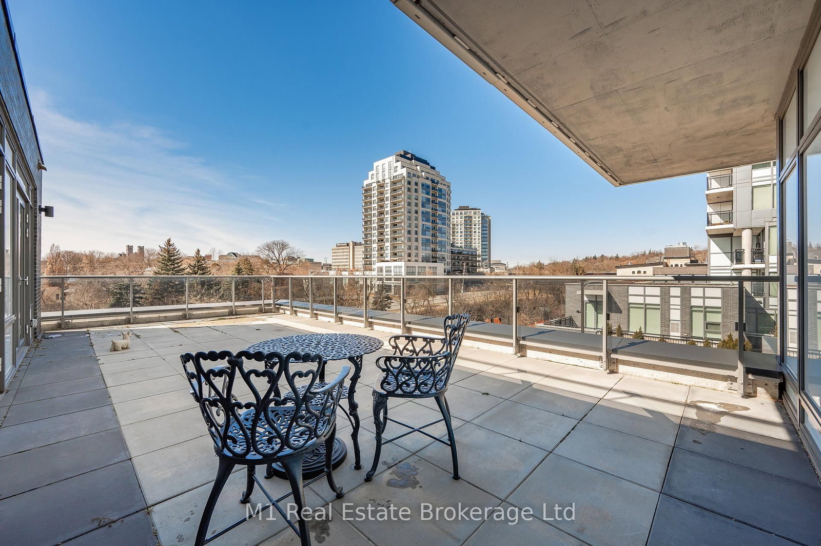 73 Arthur Street S, Unit RRC1 - Photo 28