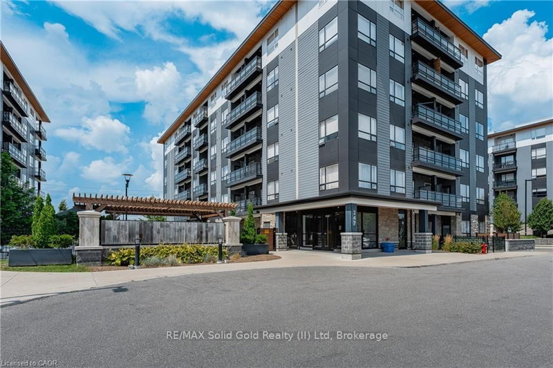 210 - 247 Northfield Dr E, Waterloo, N2K 0H1 | Image 2