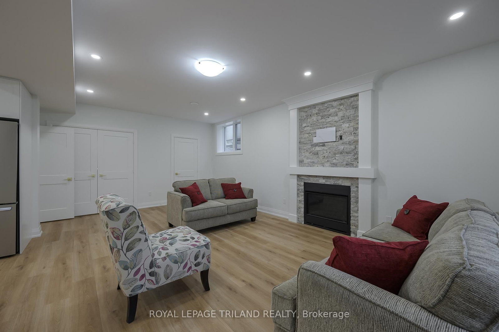 4038 AYRSHIRE Avenue • London South, ON photo 32