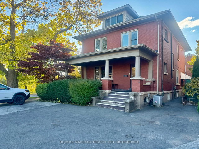 MAIN FLOOR - 101 Niagara Street