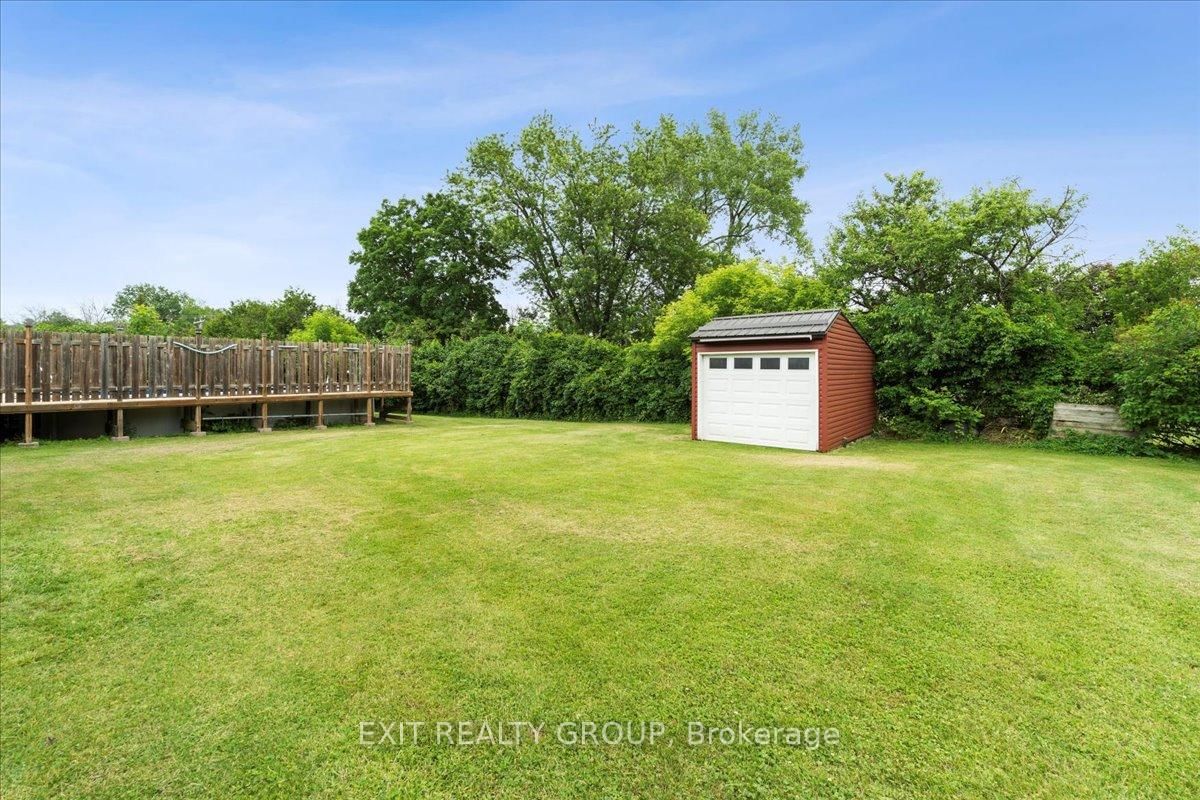 Detached House for sale at 29 Barry Road, Quinte West, Ontario, K8V 0M3 - Murray Ward - MLS: X12884010