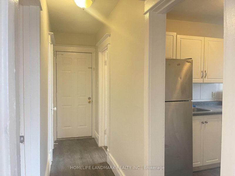 3 - 985 Main St E, Hamilton, L8M 1N3 | Image 3