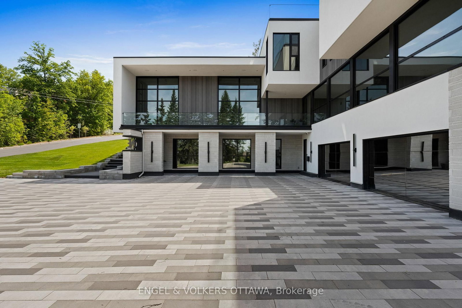 1 Delong Dr, Ottawa, view 3