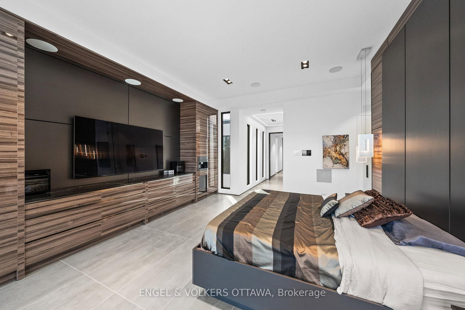 1 Delong Dr, Ottawa, view 32