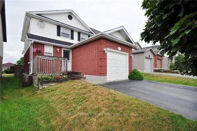 31 Moss Pl, Guelph, N1G 4V2 | Image 2