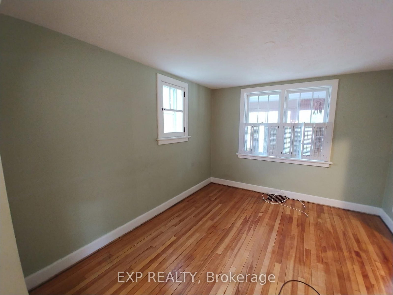 162 Woodroffe Avenue - Photo 10