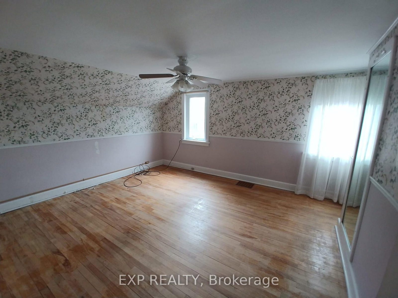 162 Woodroffe Avenue - Photo 12
