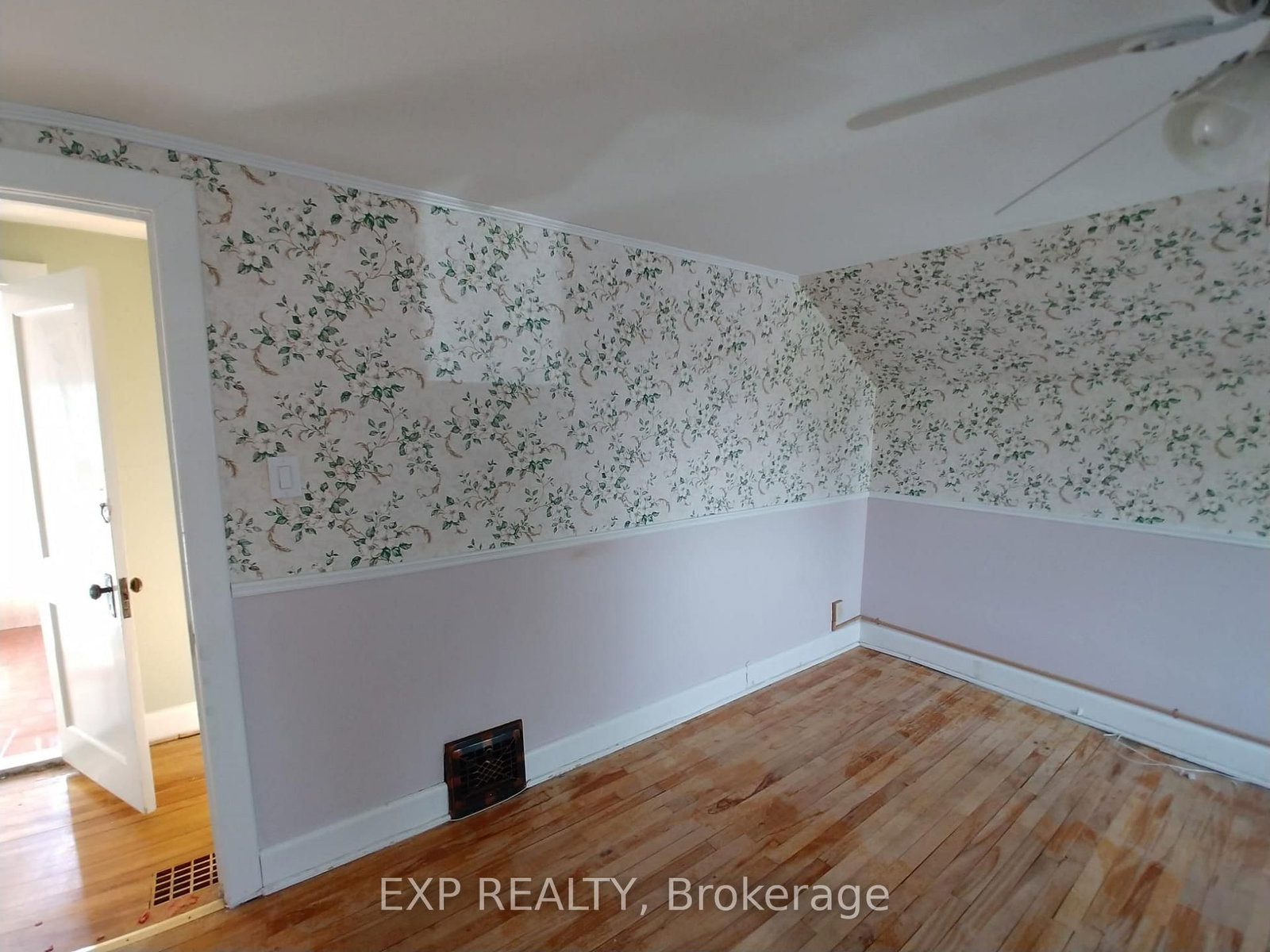 162 Woodroffe Avenue - Photo 13