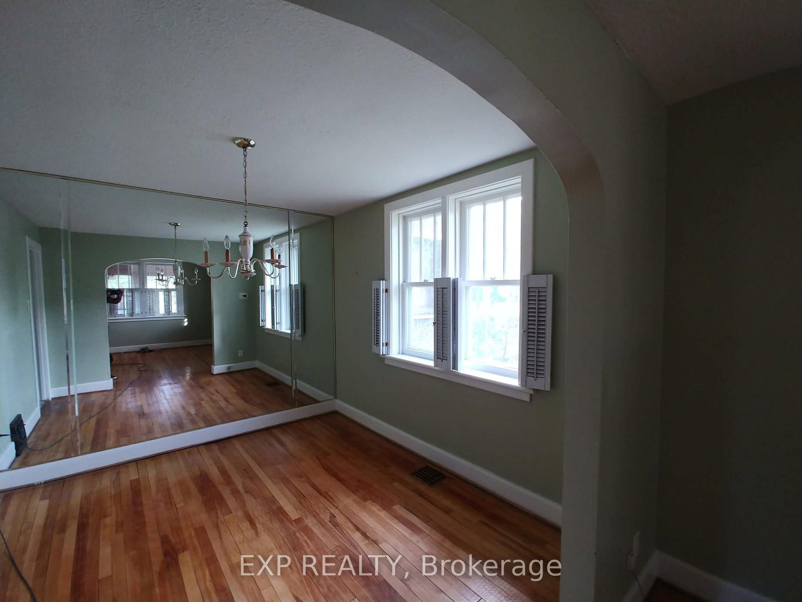 162 Woodroffe Avenue - Photo 5