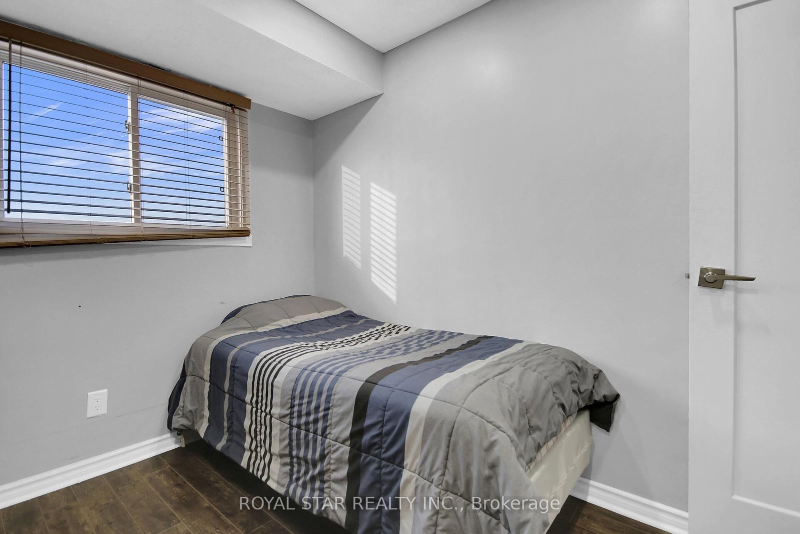 2761 Pimlico Crescent - Photo 30