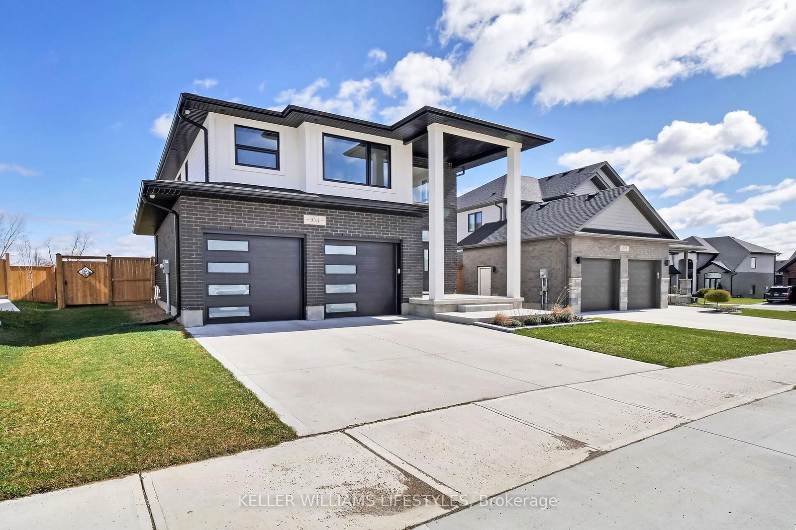 104 Crestview Drive • Middlesex Centre, ON photo 2