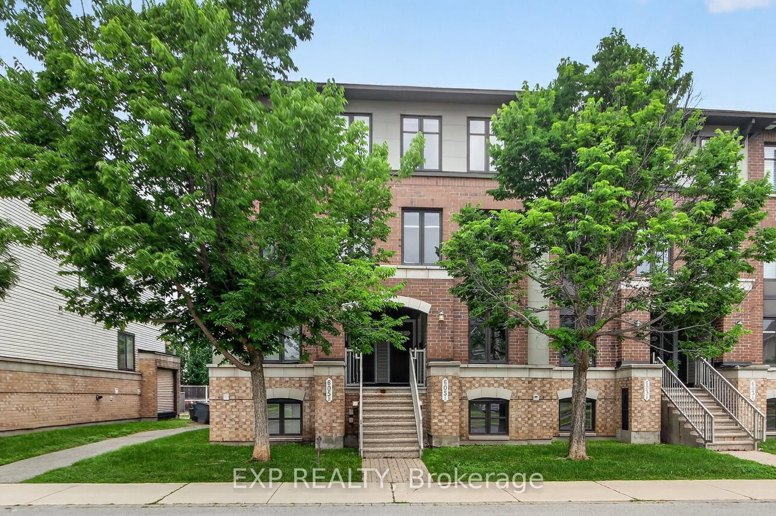 605 Chapman Mills Drive • #B • Ottawa, ON photo 1