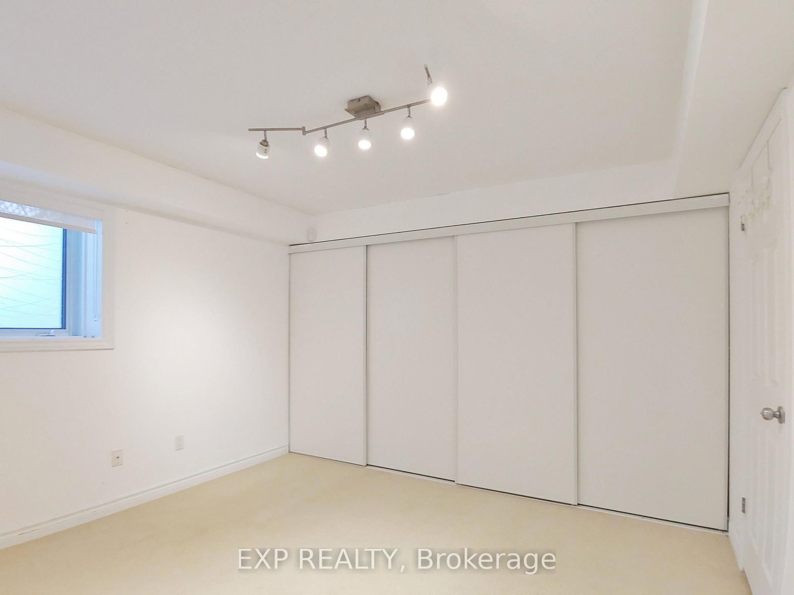 605 Chapman Mills Drive • #B • Ottawa, ON photo 21